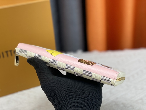 LVコピーウォレット背面デザイン